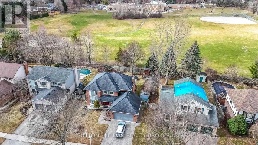 33 REPTON AVENUE, London North (North B), Ontario N5X3G3