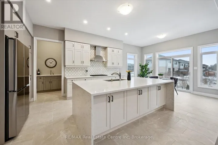 187 AMBROUS CRESCENT, Guelph (Kortright East), Ontario N1G0G3