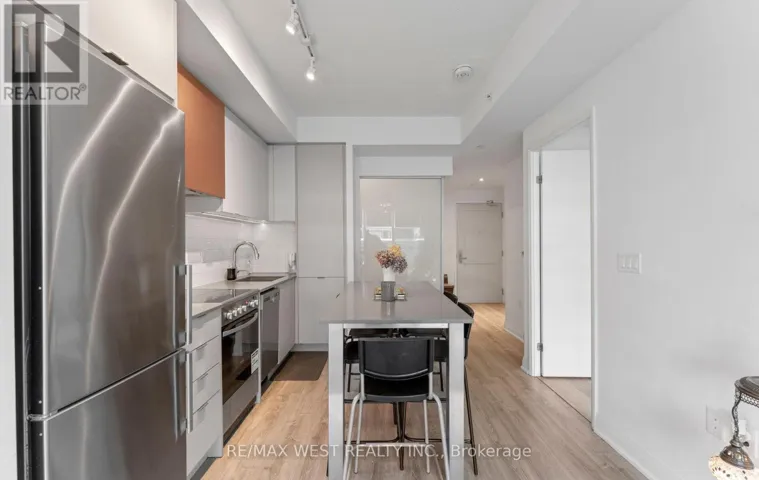 806 - 10 GIBBS ROAD, Toronto (Islington-City Centre West), Ontario M9B0E2