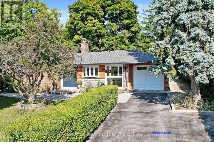 8 WATERFIELD DRIVE, Toronto (Bendale), Ontario M1P3W5