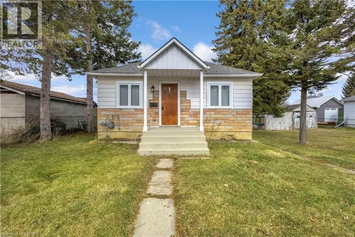 35 EIGHTH Avenue, Brantford, Ontario N3S1C1