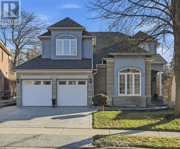 39 WINEGARDEN TRAIL, Hamilton (Dundas), Ontario L9H7M1