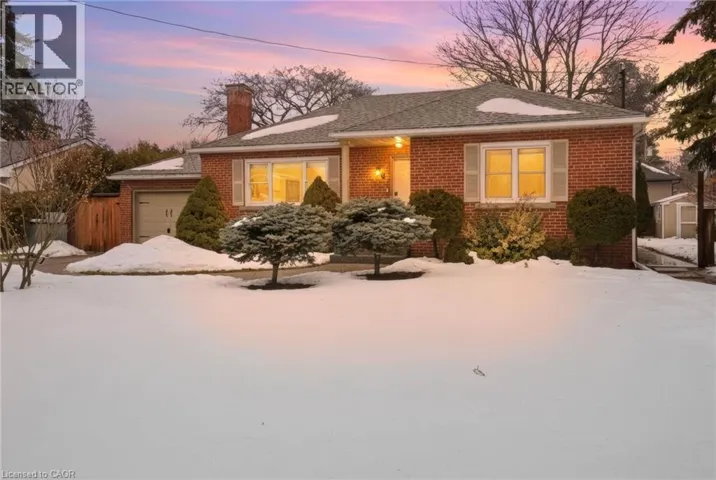 59 OAKLEY Court, Ancaster, Ontario L9G1T7