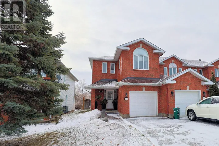 119 BLACKDOME CRESCENT, Ottawa, Ontario K2T1A7