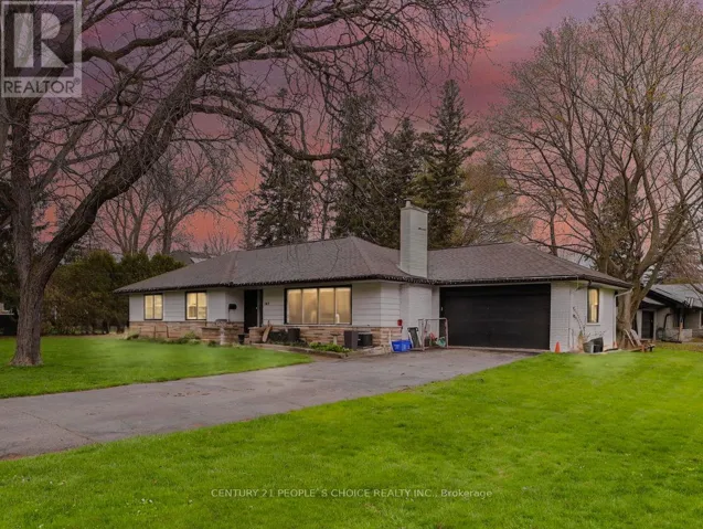 167 BLUE WATER PLACE, Burlington (Shoreacres), Ontario L7L2J3