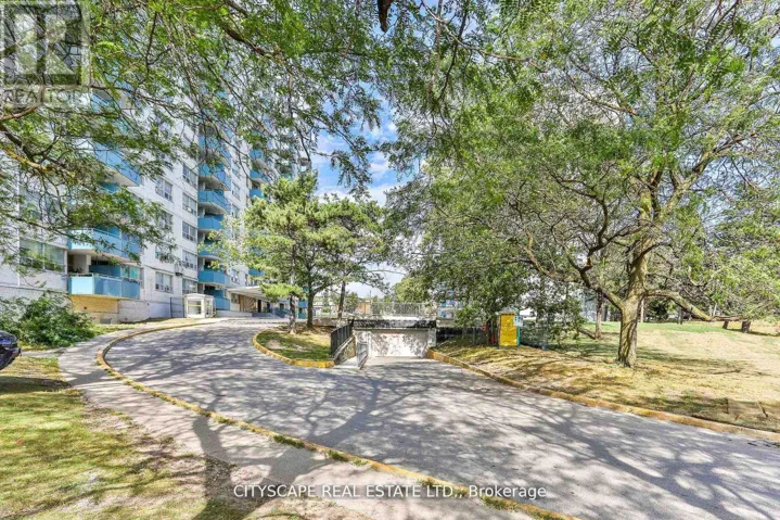 207 - 1442 LAWRENCE AVENUE, Toronto (Maple Leaf), Ontario M6L1B2