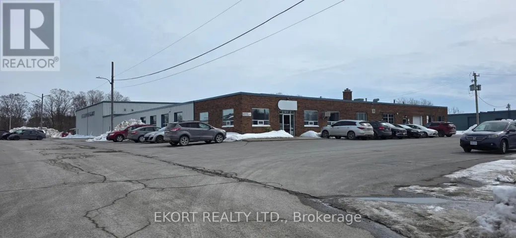 39 DAVIS STREET E, Quinte West (Trenton Ward), Ontario K8V4K8