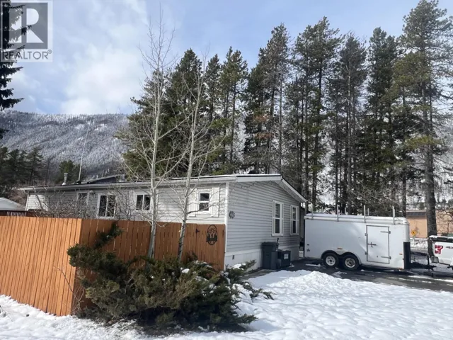 371 Red Cedar Crescent, Sparwood, British Columbia V0B2G0