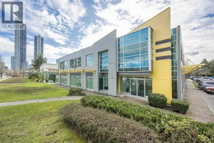 106 3833 HENNING DRIVE, Burnaby, British Columbia V5C6N5