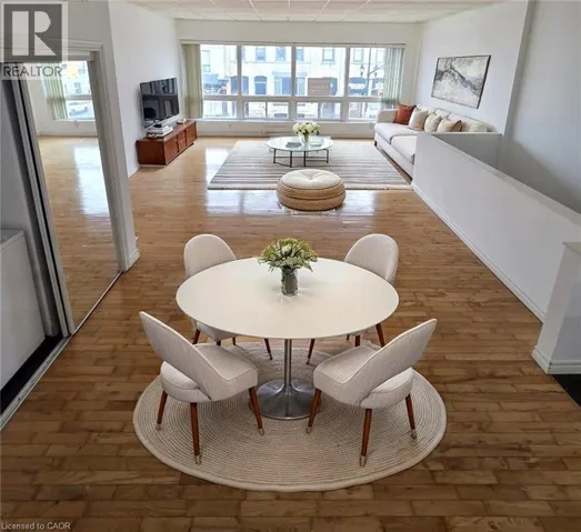 7 KING Street N Unit# UPPER, Waterloo, Ontario N2J2W6