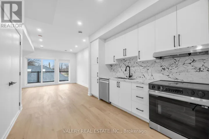 B - 1115 ISLINGTON AVENUE, Toronto (Stonegate-Queensway), Ontario M8Z4S3