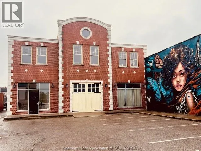 44 Fourth STREET, Chatham, Ontario N7M2G2