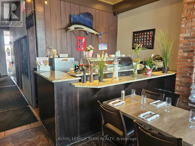 1831 ROBERTSON ROAD, Ottawa, Ontario K2H8X3