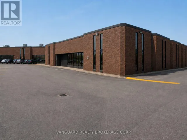 81 ST REGIS CRESCENT S, Toronto (York University Heights), Ontario M3J1Y6