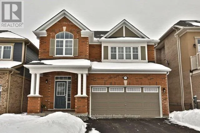 173 STILLWATER CRESCENT, Hamilton (Waterdown), Ontario L8B1B5