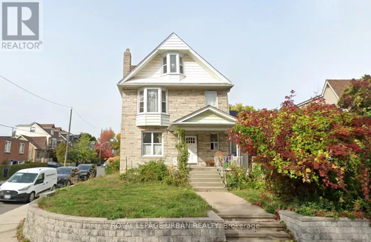 UNIT 5 - 12 GERTRUDE PLACE, Toronto (Danforth), Ontario M4J1R3