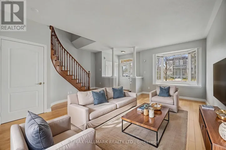 10561 BAYVIEW AVENUE, Richmond Hill (Rouge Woods), Ontario L4C0M8