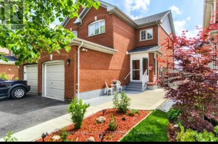 296 PRESSED BRICK DRIVE, Brampton (Brampton North), Ontario L6V4L4