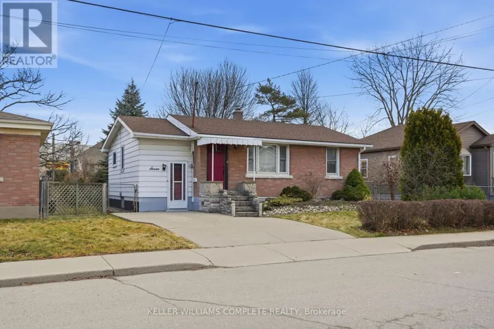 7 WEST 1ST STREET, Hamilton (Bonnington), Ontario L9C3B5