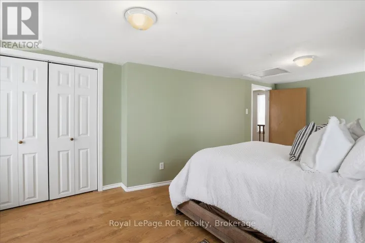 780