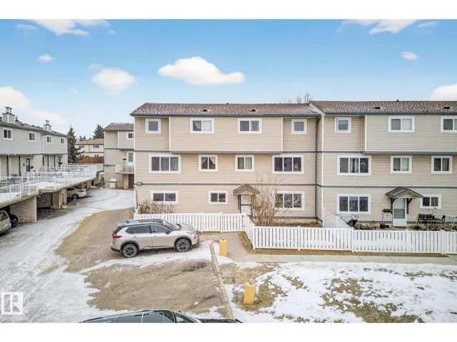 1414 LAKEWOOD RD W NW, Edmonton, Alberta T6K3M2
