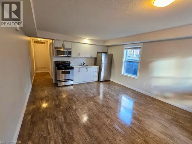 48 MARTIN Street, Kitchener, Ontario N2G2X2