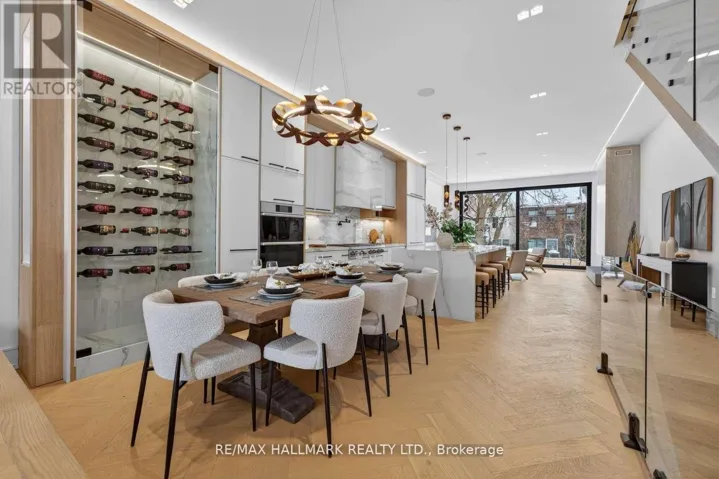 10 WHEELER AVENUE, Toronto (The Beaches), Ontario M4L3V2
