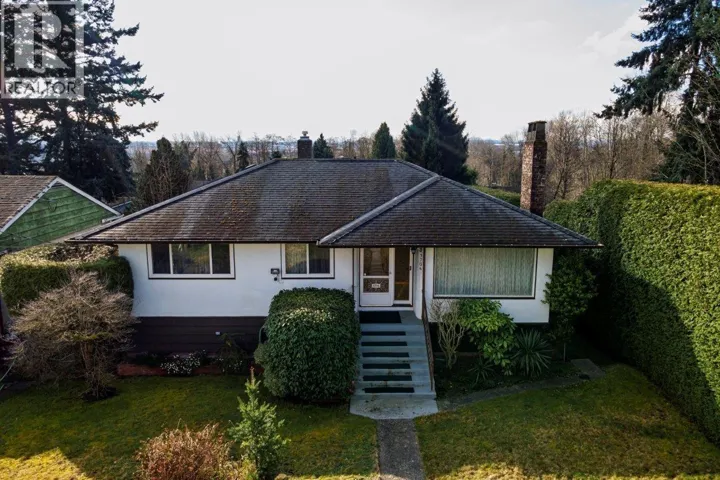 3706 CLINTON STREET, Burnaby, British Columbia V5J2J8