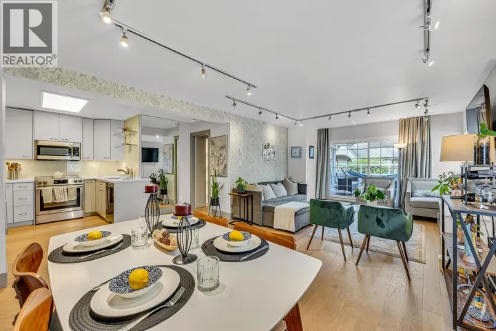 302 3461 CURLE AVENUE, Burnaby, British Columbia V5G4P4