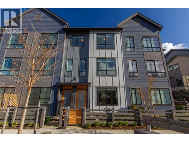 38045 KEEL WAY, Squamish, British Columbia V8B2A1