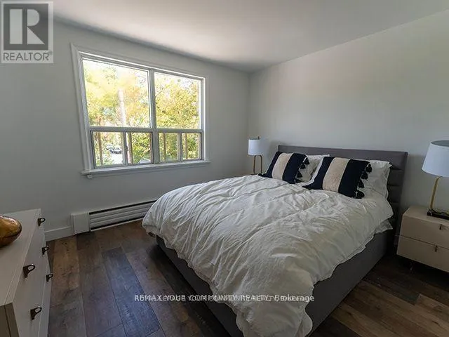 A - 2485 DUFFERIN STREET, Toronto (Briar Hill-Belgravia), Ontario M6B3P9