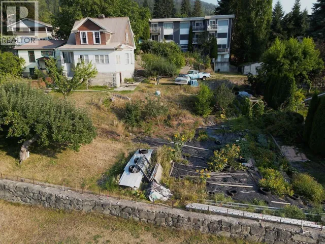 Robson Street Lot# 6, Nelson, British Columbia V1L5A8