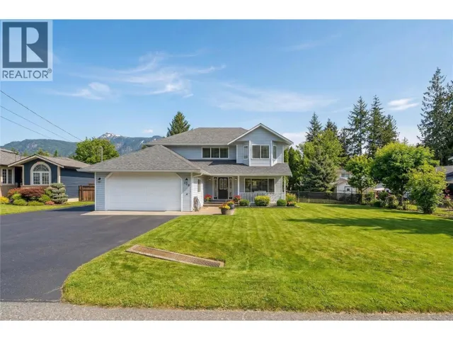 514 Forest Park Street, Sicamous, British Columbia V0E2V0
