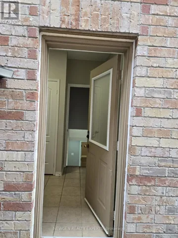 LOWER LEVEL - 53 FRESHSPRING DRIVE, Brampton (Sandringham-Wellington), Ontario L6R3H8