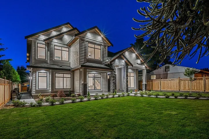 12881 104 AVENUE, Surrey, British Columbia V3T1T3