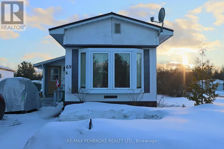 69 PINEHURST ESTATES, Petawawa, Ontario K8H2H2