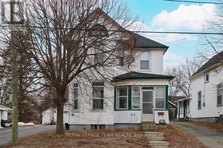 93 QUEEN STREET, Smiths Falls, Ontario K7A3N5