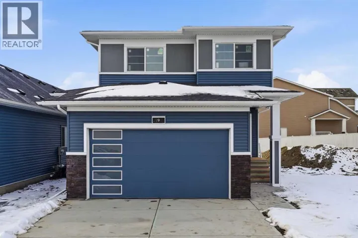 9 Bayview Mews SW, Airdrie, Alberta T4B5P1