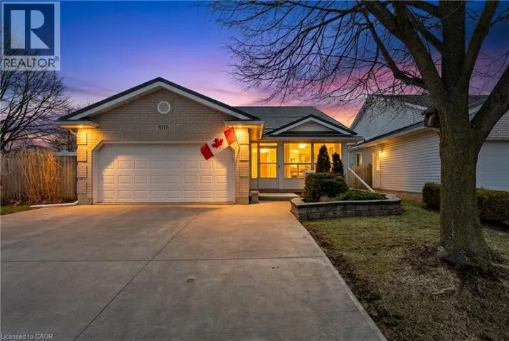 8116 WOODSVIEW Crescent, Niagara Falls, Ontario L2H3G3