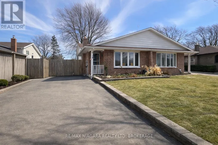 19 NOTTINGHAM COURT, Welland (N. Welland), Ontario L3C5X4