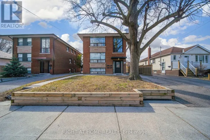 3 - 80 SEVENTEENTH STREET, Toronto (New Toronto), Ontario M8V3K4