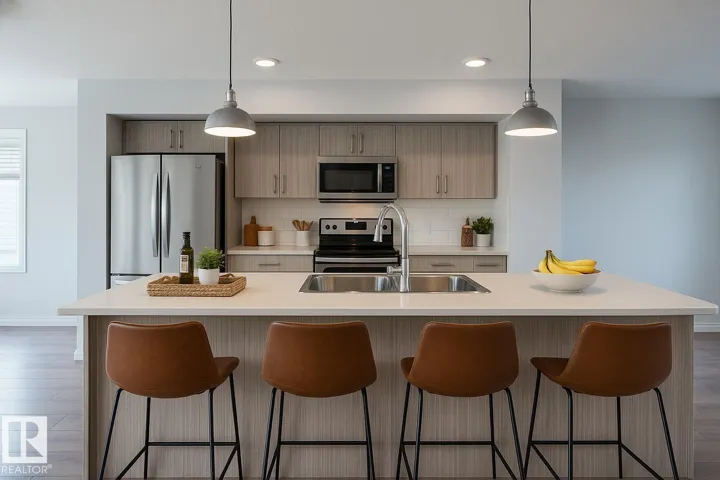 #26 2215 24 ST NW, Edmonton, Alberta T6T1A6