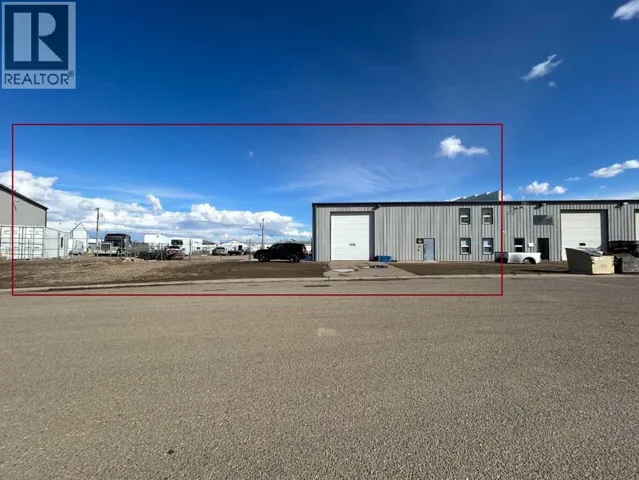 28 Pembina Drive NE, Redcliff, Alberta T0J2P0
