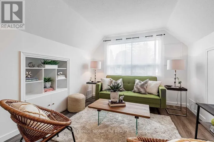 UPPER - 179 CLONMORE DRIVE, Toronto (Birchcliffe-Cliffside), Ontario M1N1Y2