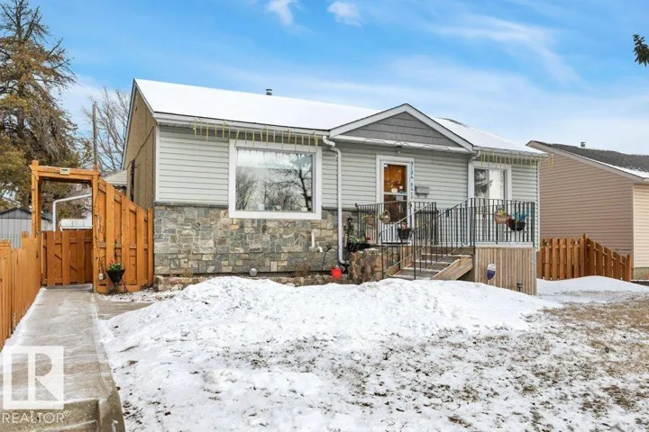 9124 64 AV NW, Edmonton, Alberta T6E0H7