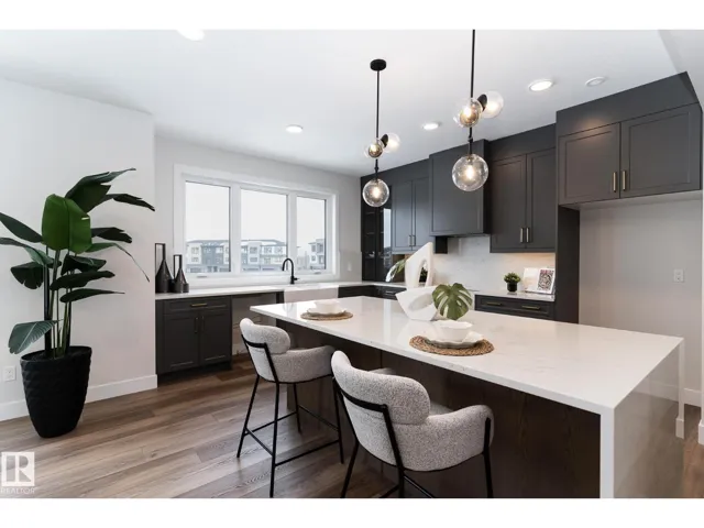 #25 7121 MAY CR NW, Edmonton, Alberta T6R0X2