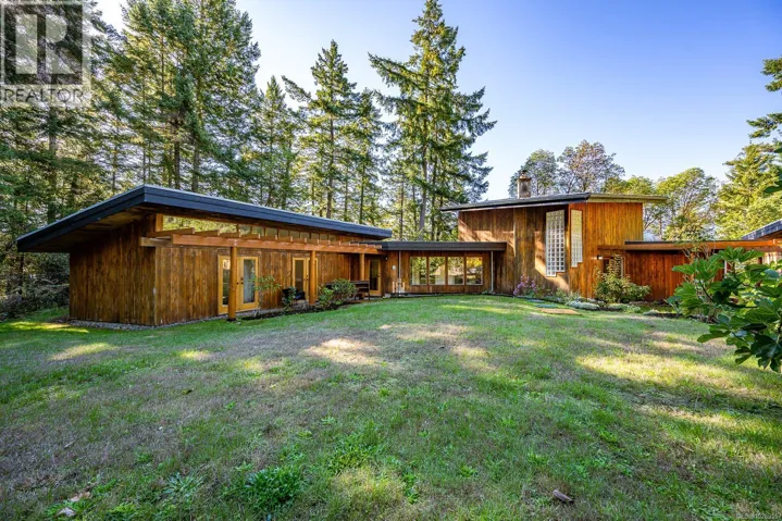 6161 Lacon Rd, Denman Island, British Columbia V0R1T0