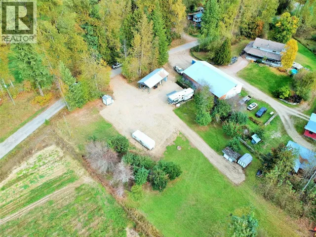1822 Cemetery Road, Sicamous, British Columbia V0E2V4