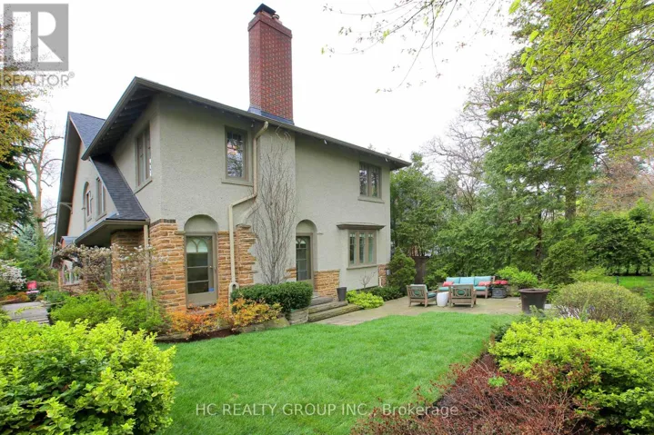 39 GLENGOWAN ROAD, Toronto (Lawrence Park South), Ontario M4N1G1