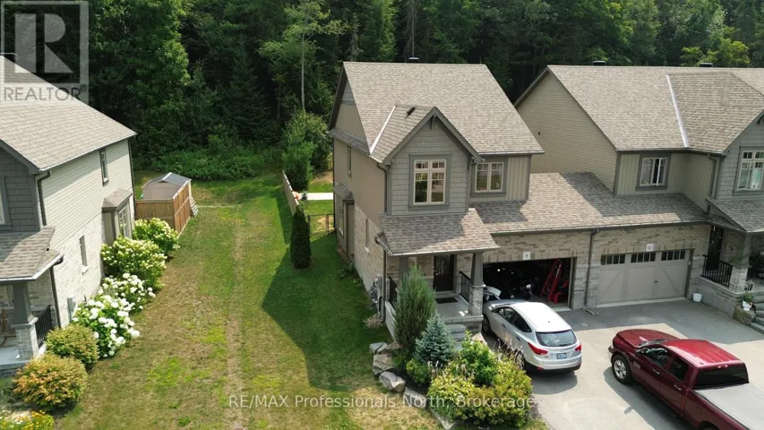 8 SPALDING CRESCENT, Huntsville (Chaffey), Ontario P1H1C9